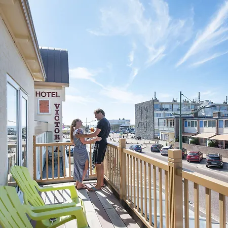Victoria Hotel 3*