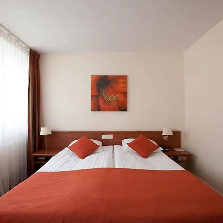 Hotel Victoria 3*